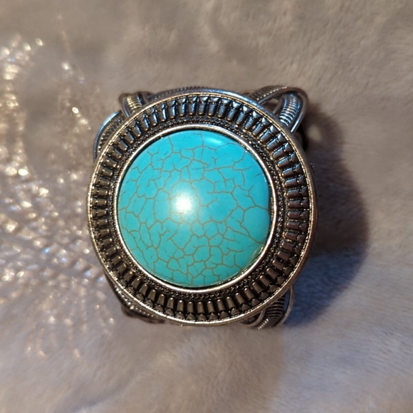 Turquoise Crackle Stone Clasp Bracelet and ring (925 stamped) - Picture 3 of 5
